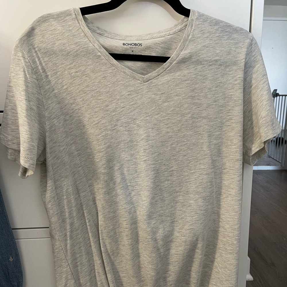 Men’s medium slim fit grey tshirt